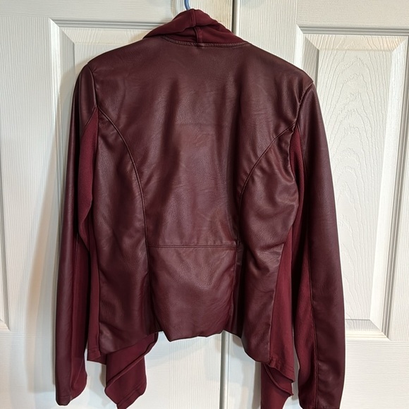 Blank NYC womens Size M Sunny Days Moto Jacket faux leather asymmetrical zip - Picture 3 of 9